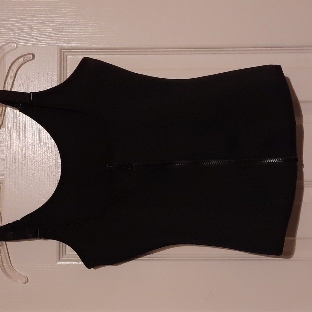 COMPONENT. - Picture 3 of 4